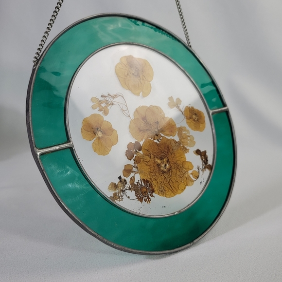 Stained Glass Dried Pressed Flowers Suncatcher - Picture 4 of 11